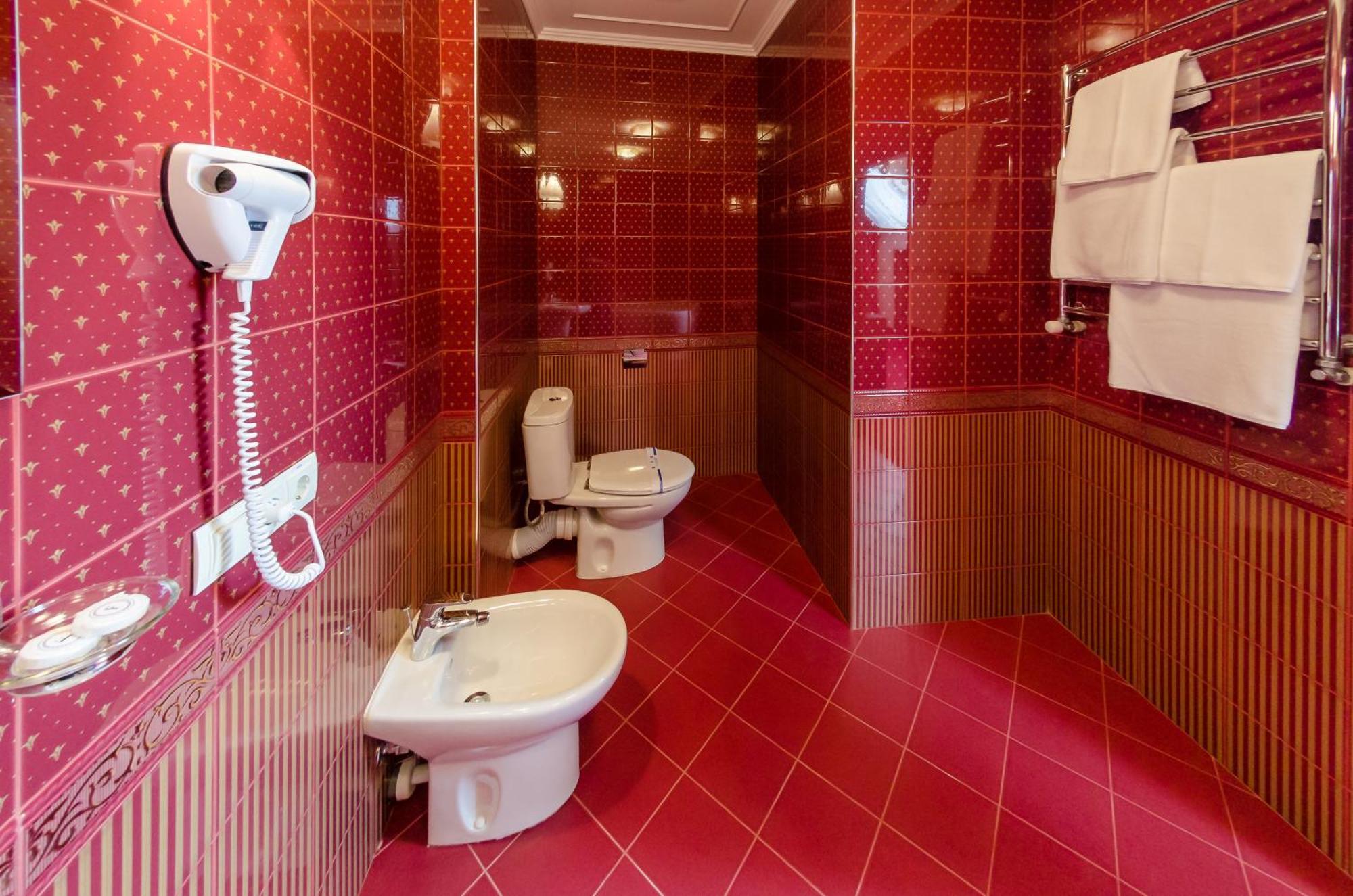 Franz Hotel&Restaurant Ивано-Франковск Экстерьер фото